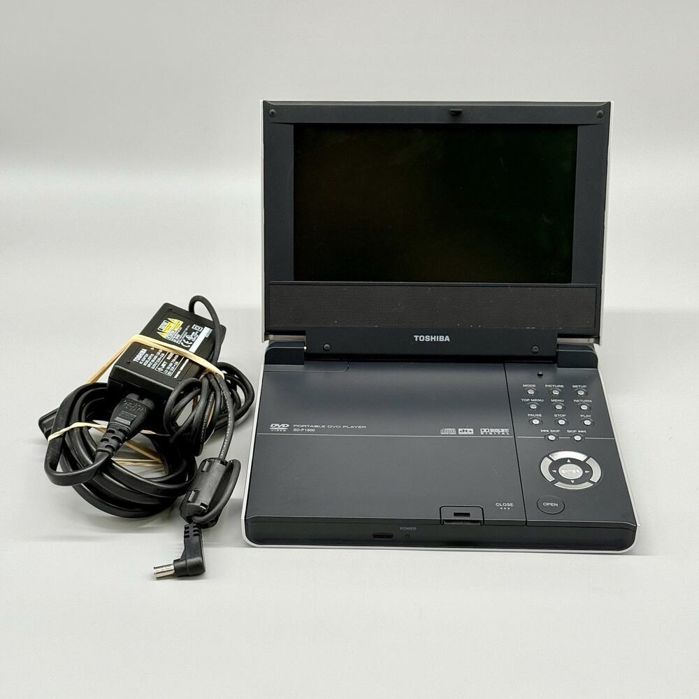 Toshiba Portable DVD Player SD-P1600 Silver 6" Screen for Parts or Repair Only